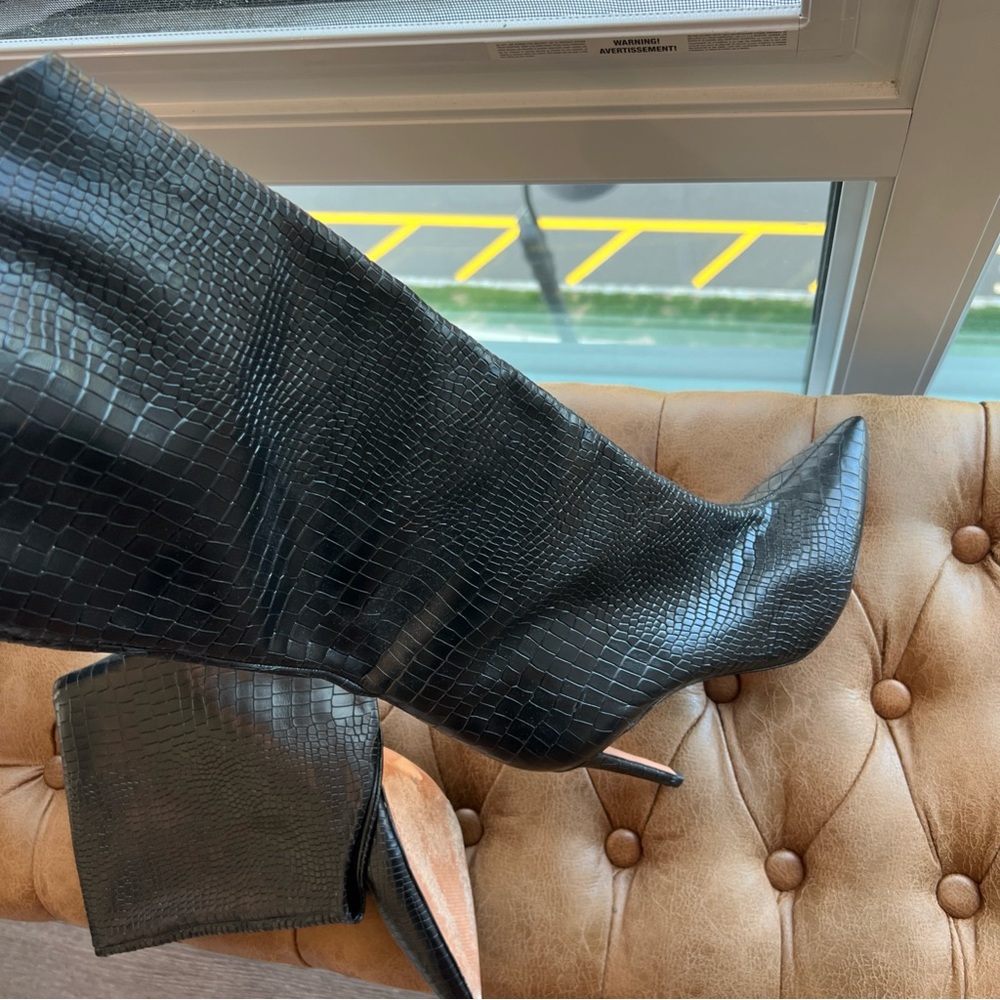 SCHUTZ Black Crocodile Maryana Boot 10B